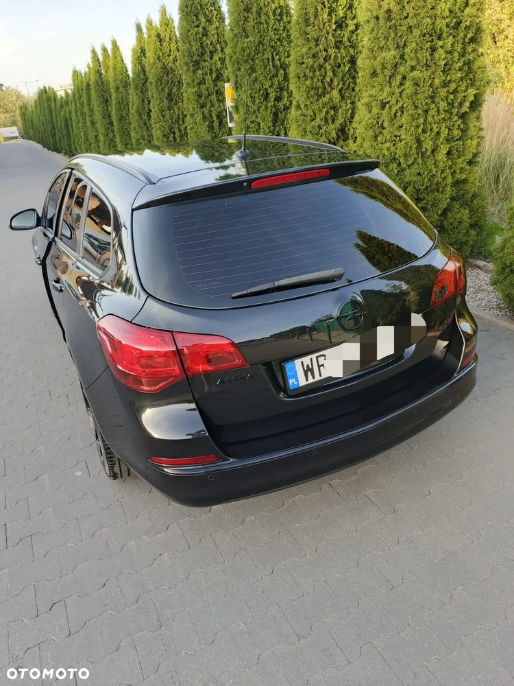 Opel Astra 1.4 T Sport S&S - 11