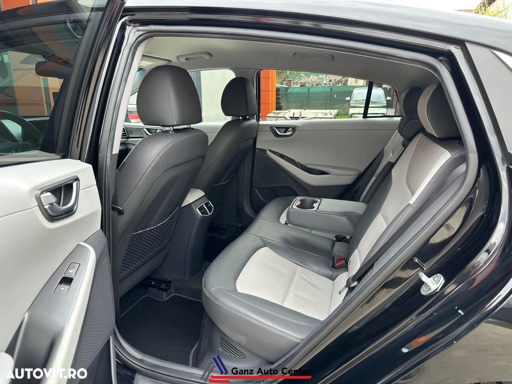 Hyundai IONIQ 1.6 GDI Premium - 18