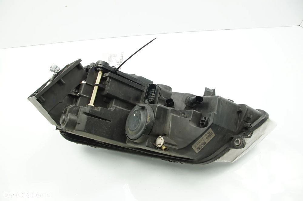 3D1941016G Volkswagen Phaeton 6.0 W12 2003 sedan Lampa prawa przód - 4