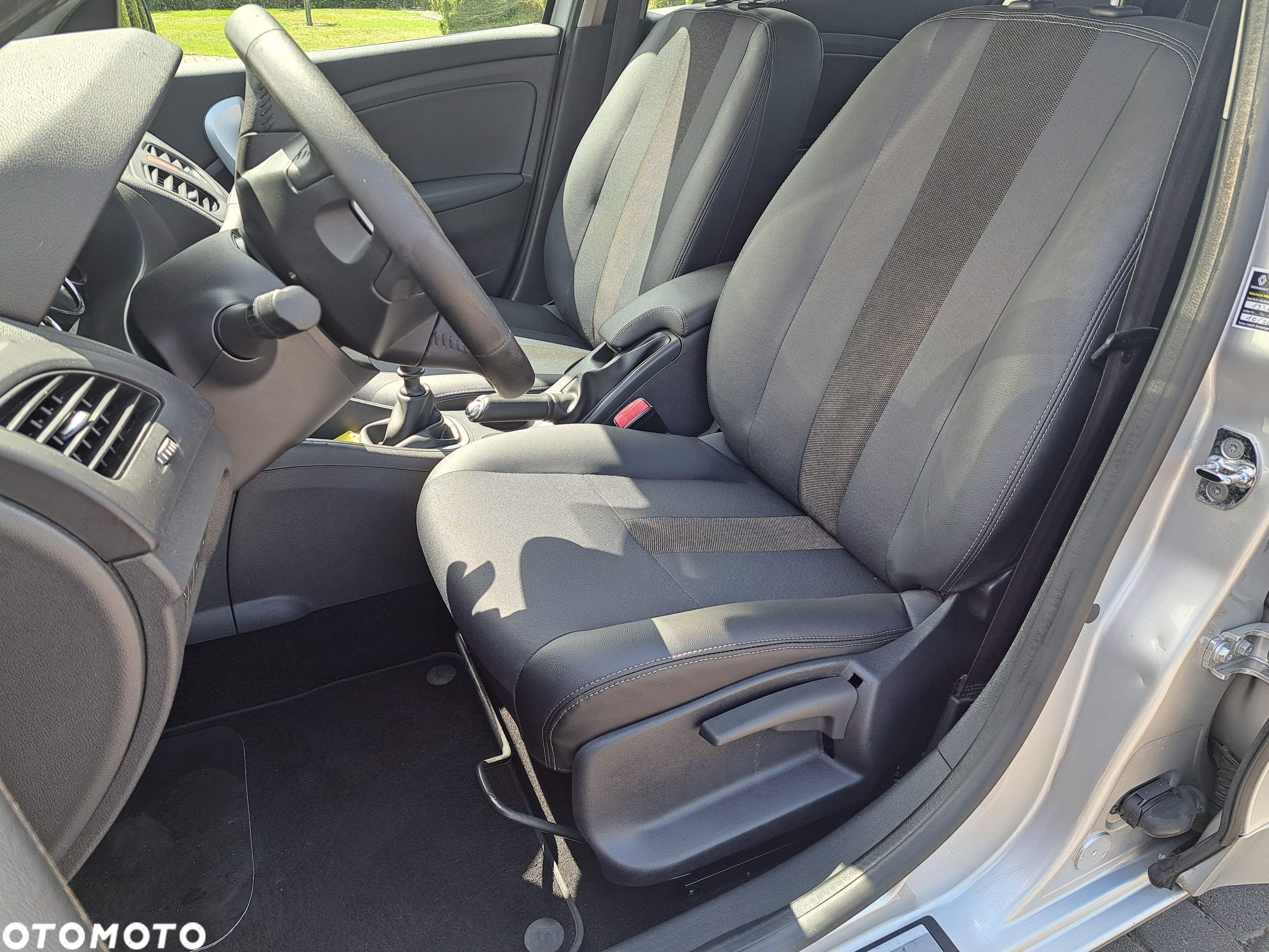 Renault Fluence 2.0 16V 140 Dynamique - 24