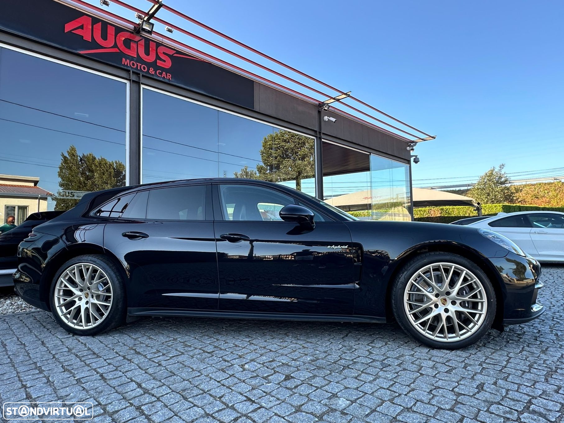 Porsche Panamera Sport Turismo 4 E-Hybrid 10 Years Edition - 2