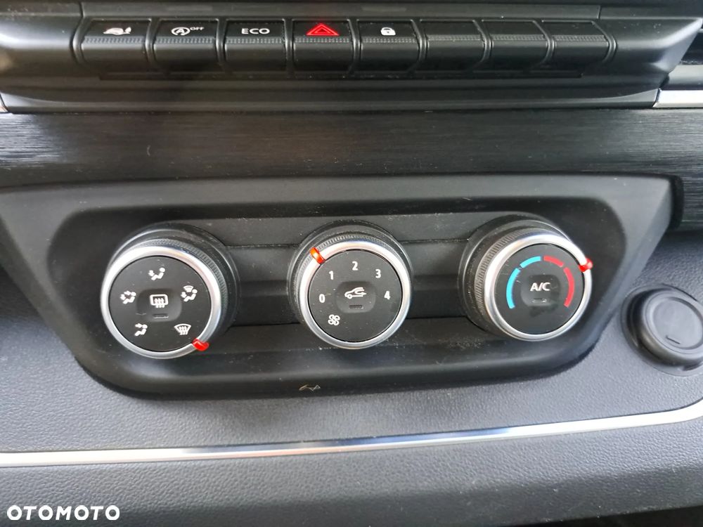Renault Trafic - 17