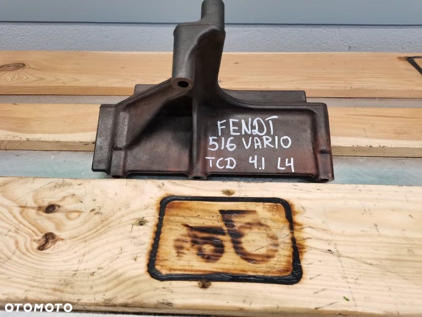 Wspornik Fendt 516 Vario 04514042R - 3