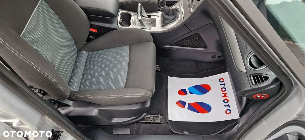 Ford S-Max - 22