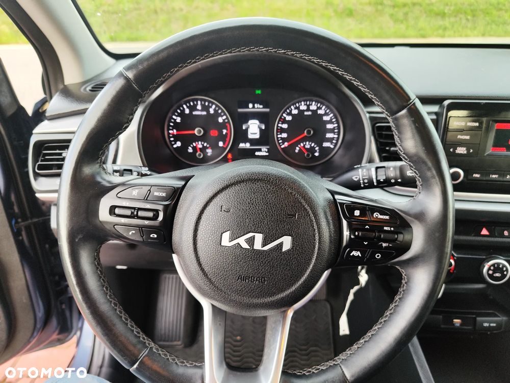 Kia Rio - 11