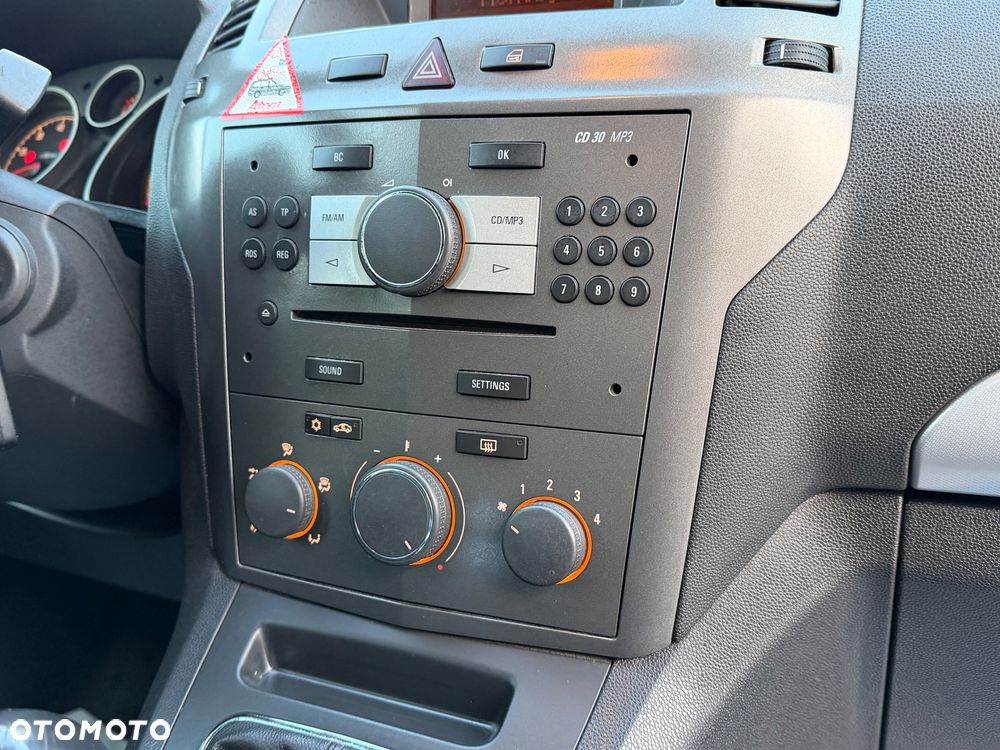 Opel Zafira - 20