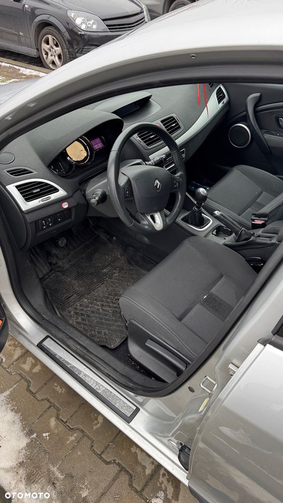 Renault Megane dCi 130 FAP Dynamique - 6