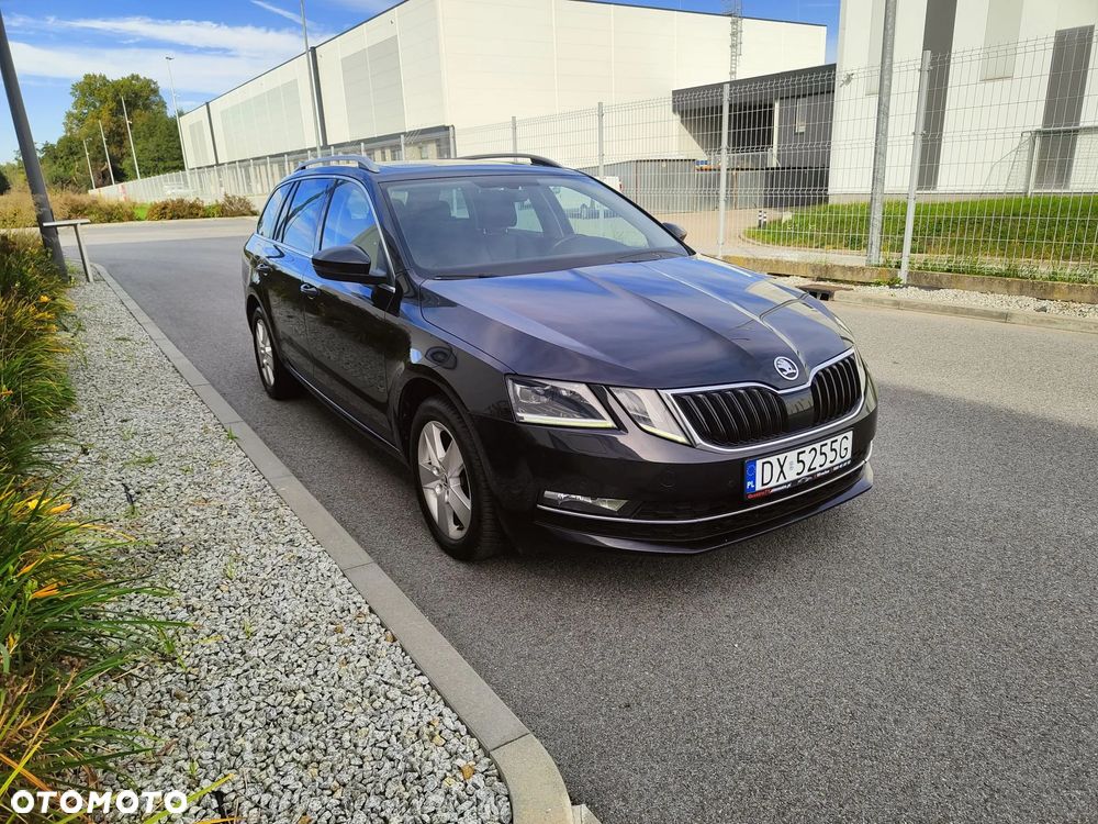 Skoda Octavia 1.6 TDI DSG Premium Edition - 2