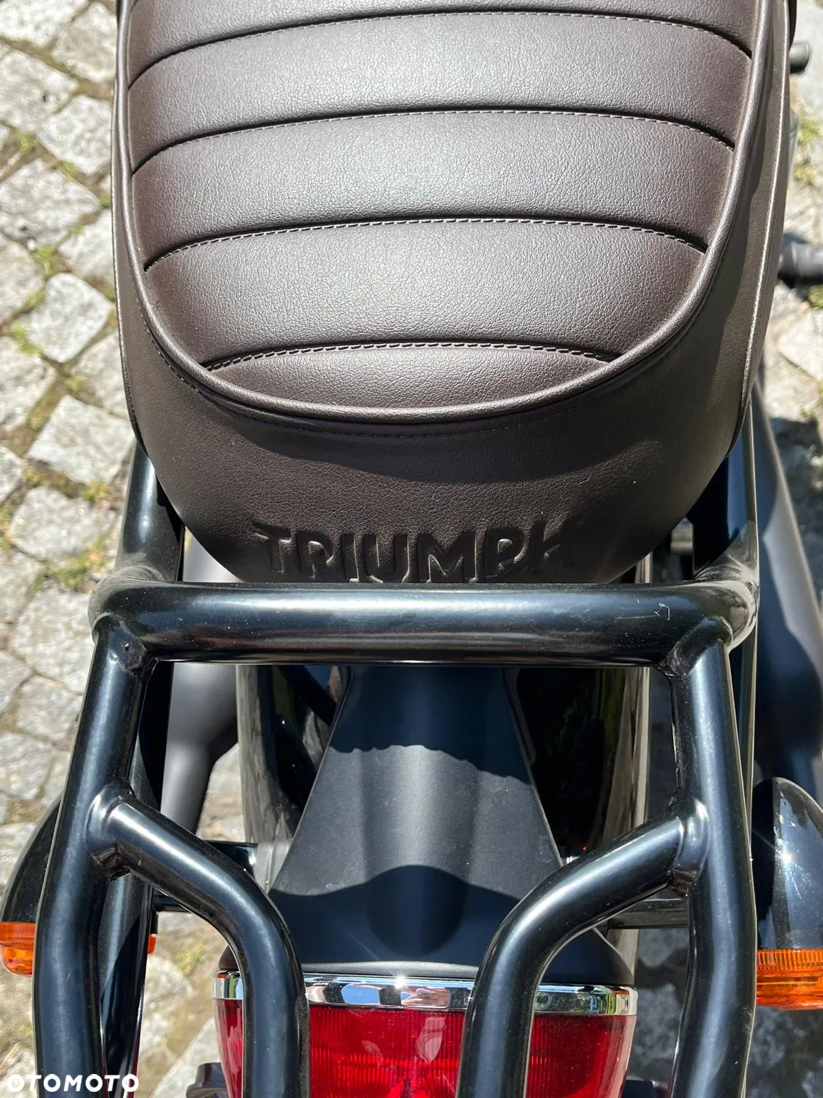 Triumph Bonneville - 5