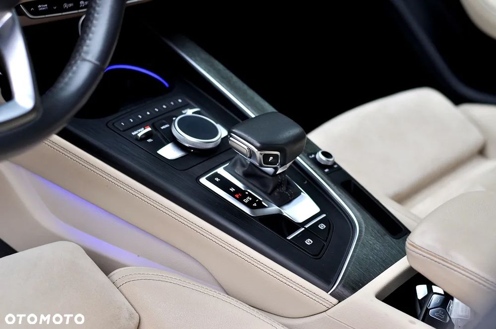 Audi A4 Avant 2.0 TDI DPF clean diesel multitronic S line Sportpaket - 20