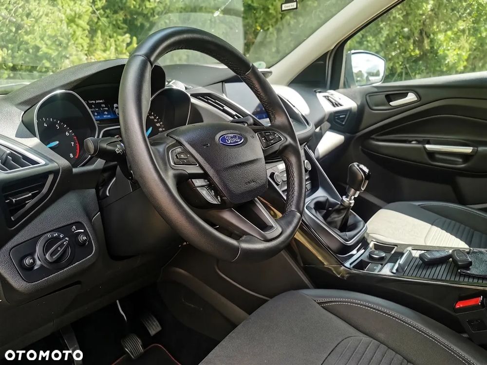 Ford Kuga 1.5 EcoBoost 2x4 Titanium - 7