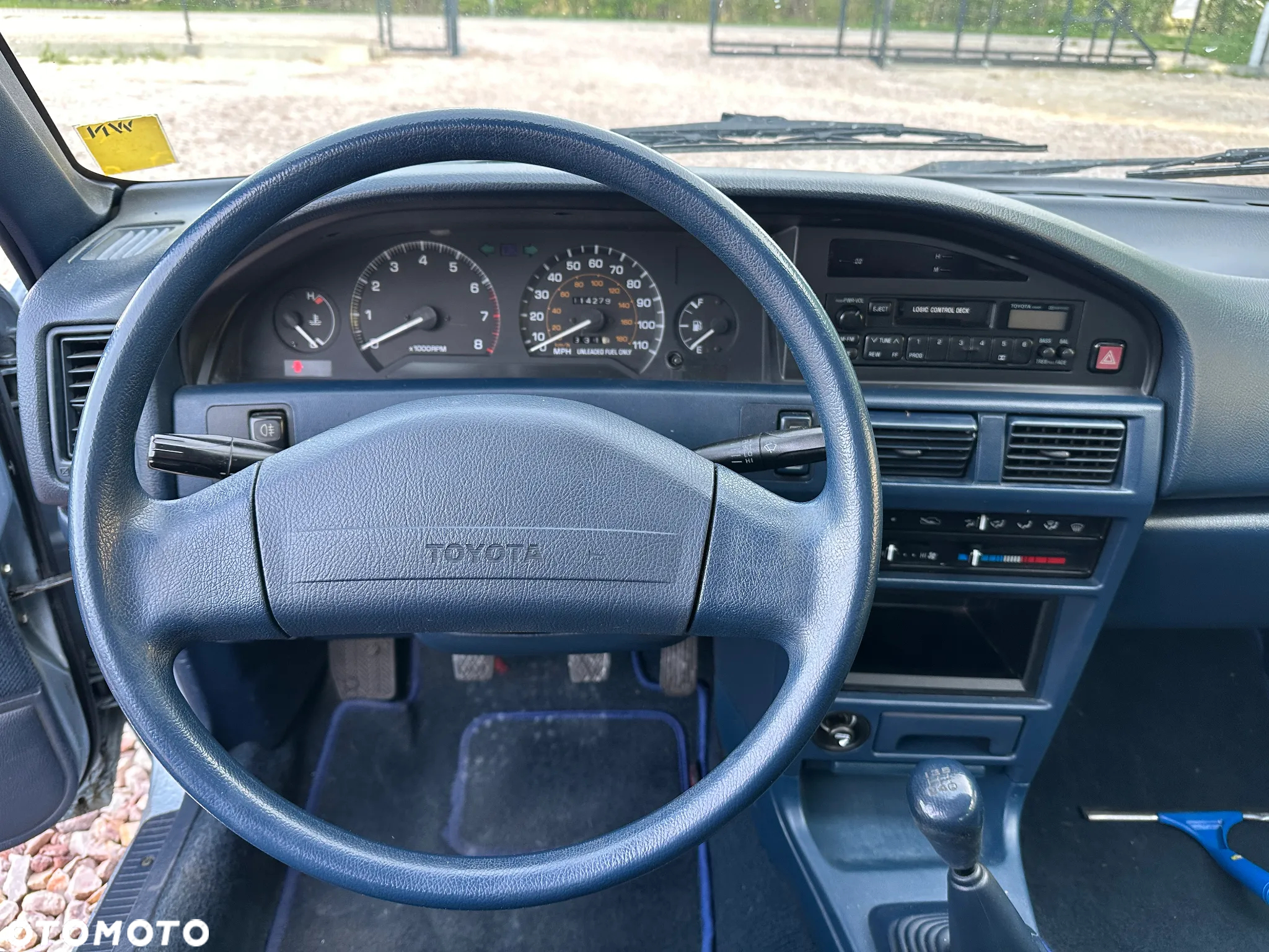 Toyota Corolla 1.6 XLi - 23