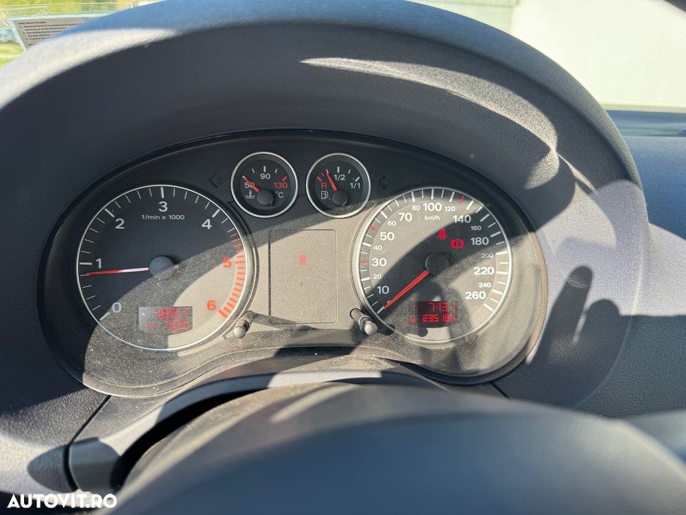 Audi A3 2.0 TDI ack Ambition - 4