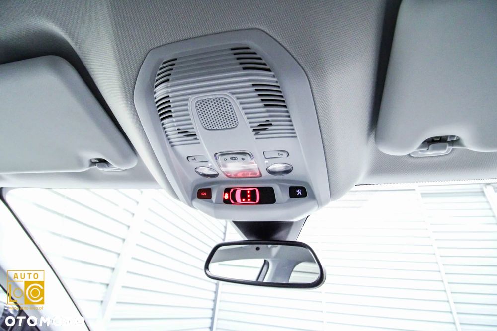 Peugeot 3008 1.2 PureTech Allure S&S EAT6 - 31