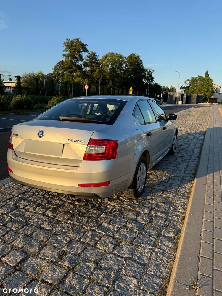 Skoda Octavia 1.6 TDI Active - 4