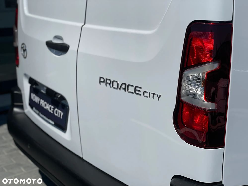 Toyota Proace City - 10