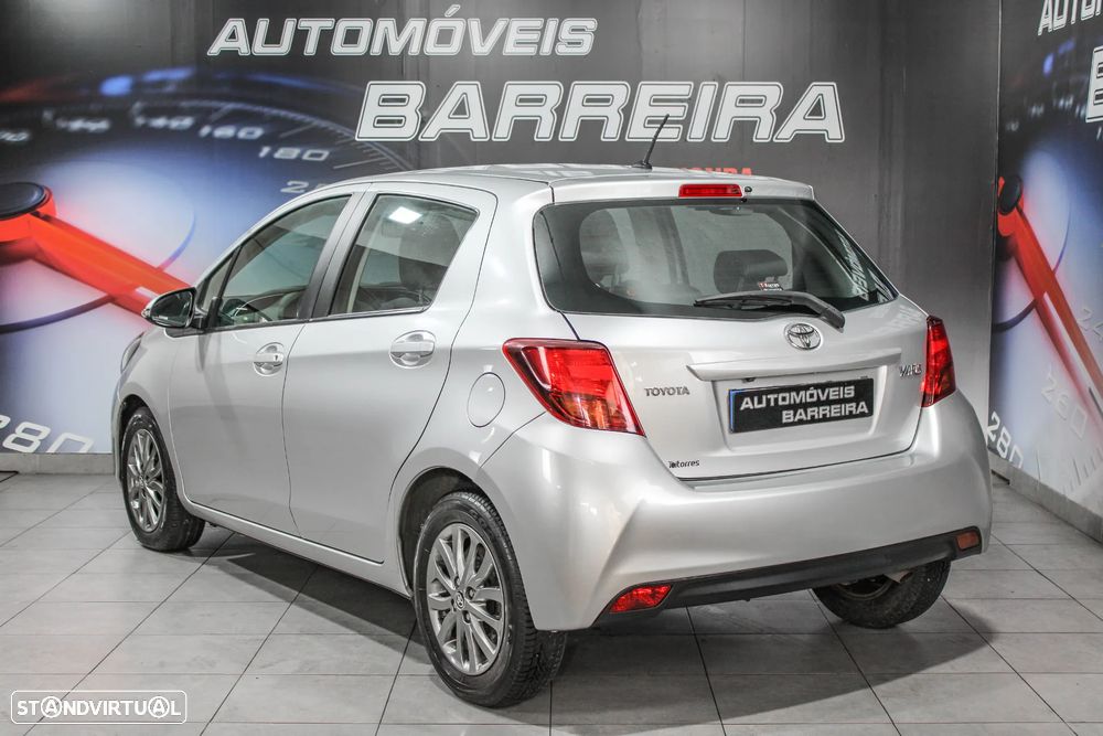 Toyota Yaris 1.4 D-4D Comfort+P.Style - 2