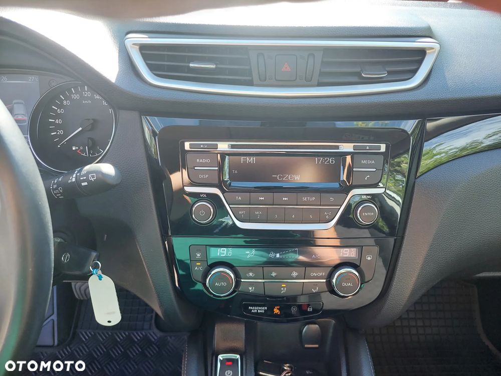 Nissan Qashqai 1.2 DIG-T N-Connecta - 23