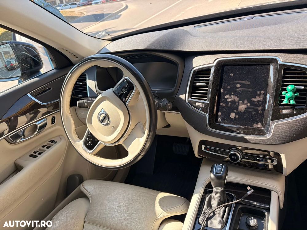 Volvo XC 90 D5 AWD Geartronic Kinetic - 4