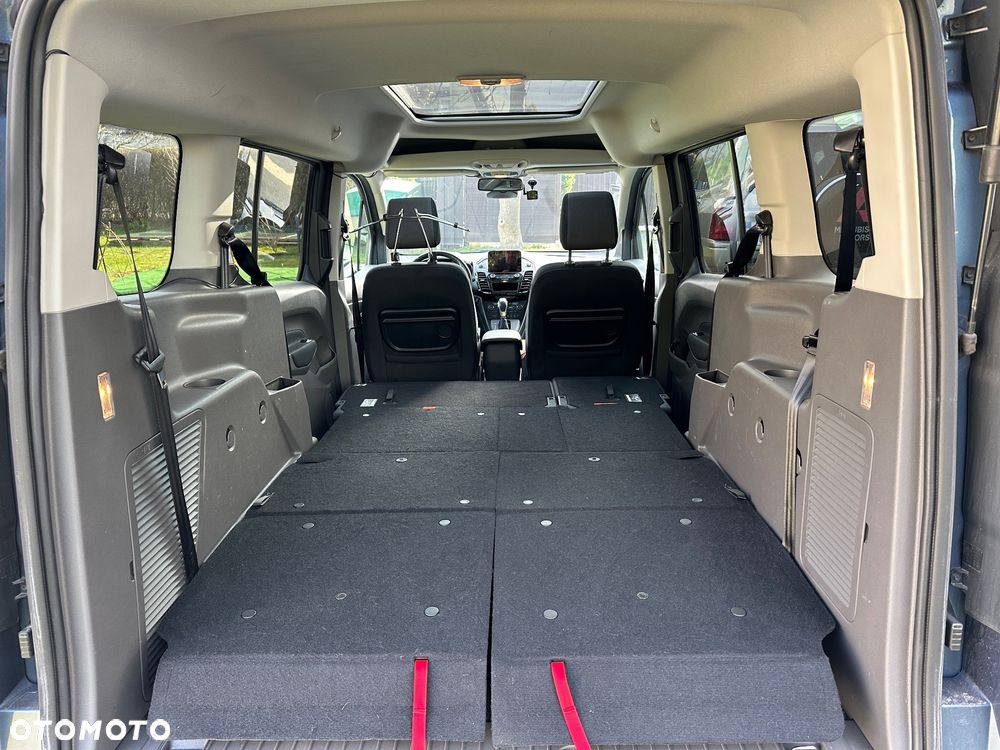 Ford Tourneo Connect - 19