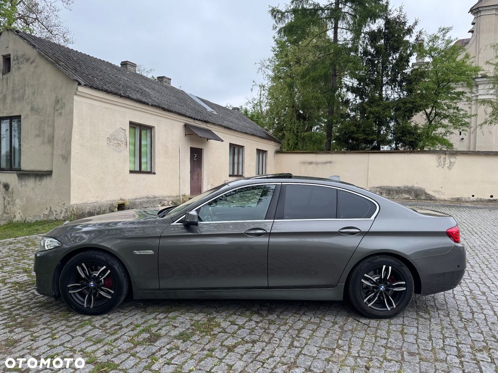BMW Seria 5 518d Luxury Line - 13