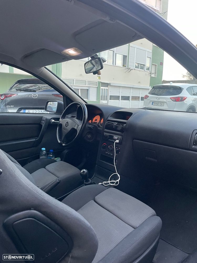 Opel Astra 1.4 Sport - 11