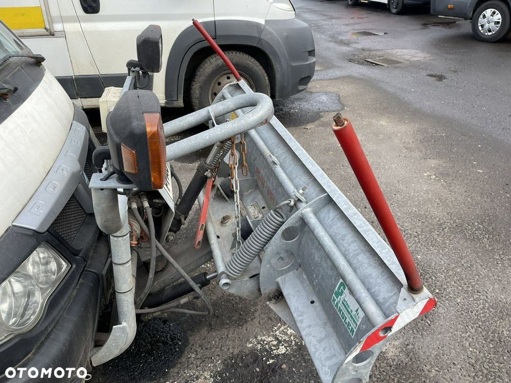 Piaggio Piaggio PFAU Wywrotka 4X4 odśnieżarka pług 2009 - 5