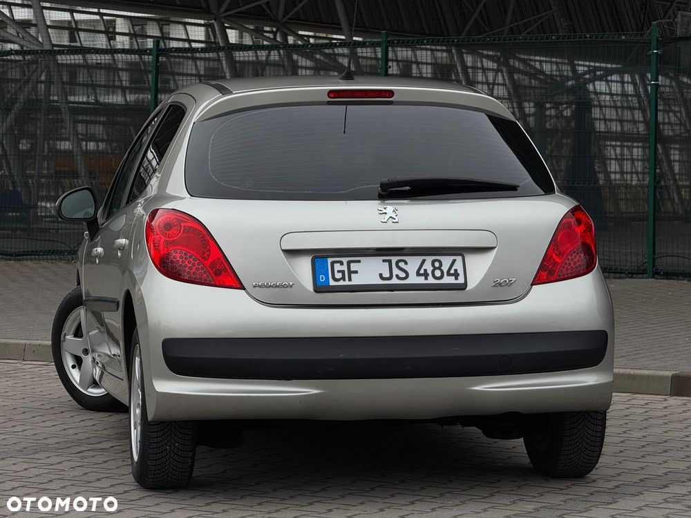 Peugeot 207 95 VTi Premium - 17