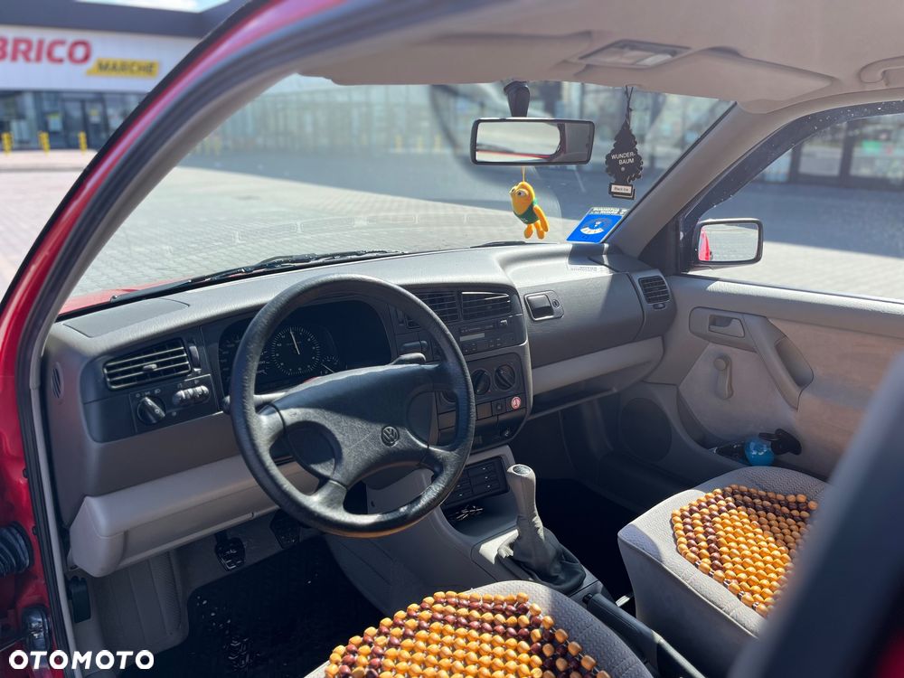 Volkswagen Golf 1.8 GL - 6