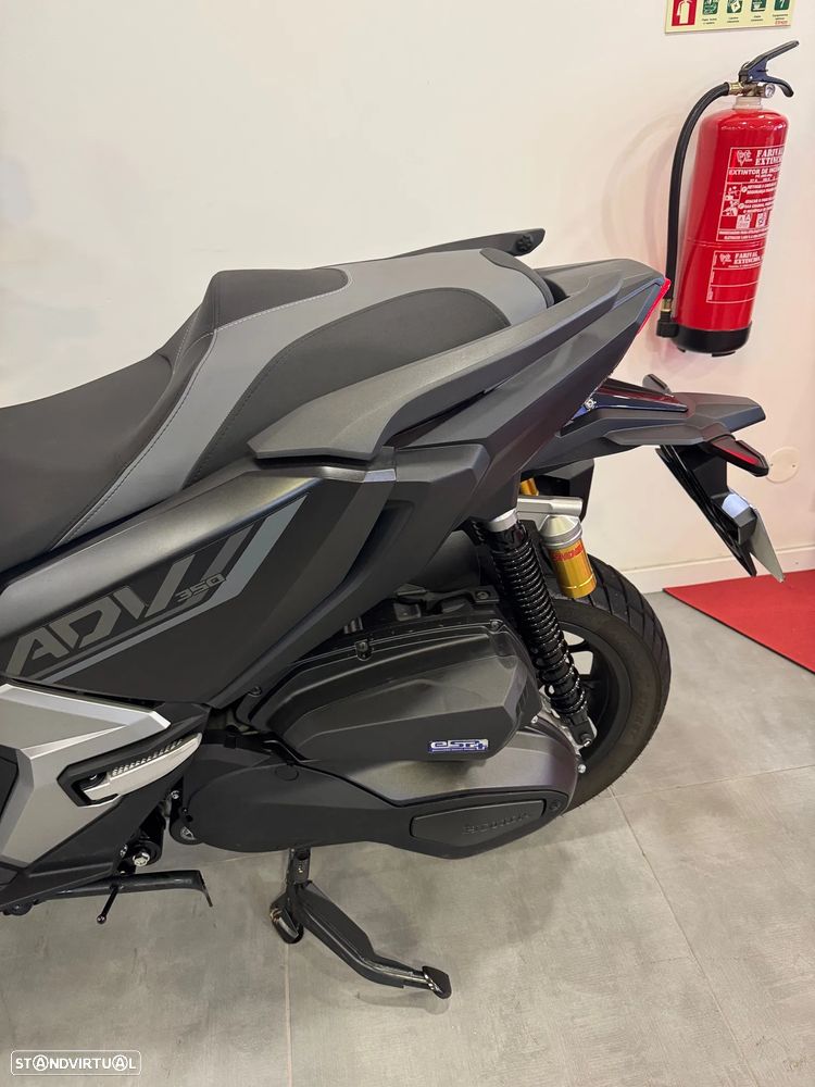 Honda ADV 350 - 7