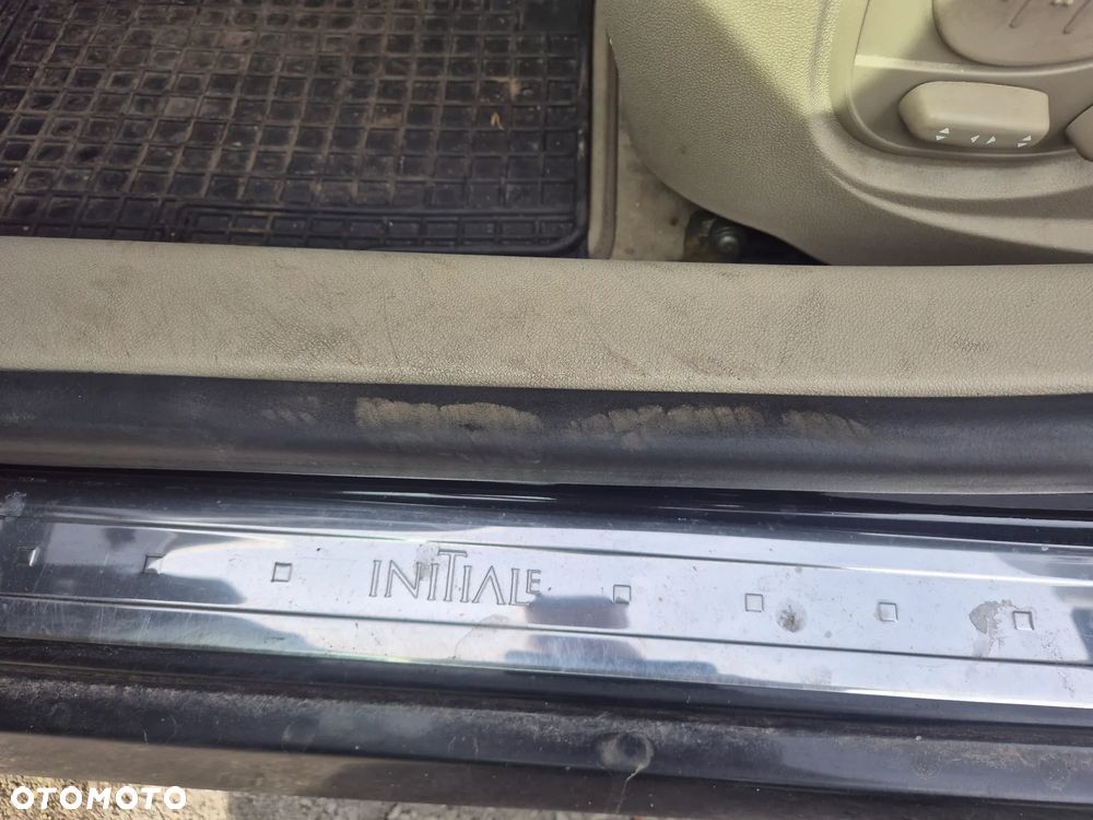 Renault Laguna 2.0 DCi FAP Initiale - 8