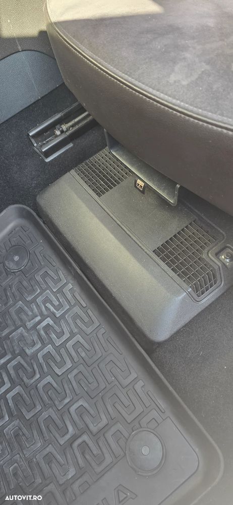 Skoda Octavia 2.0 TDI DSG L&K - 18