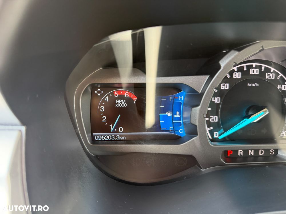 Ford Ranger 4x4 Cabina Dubla LIMITED Aut. - 8