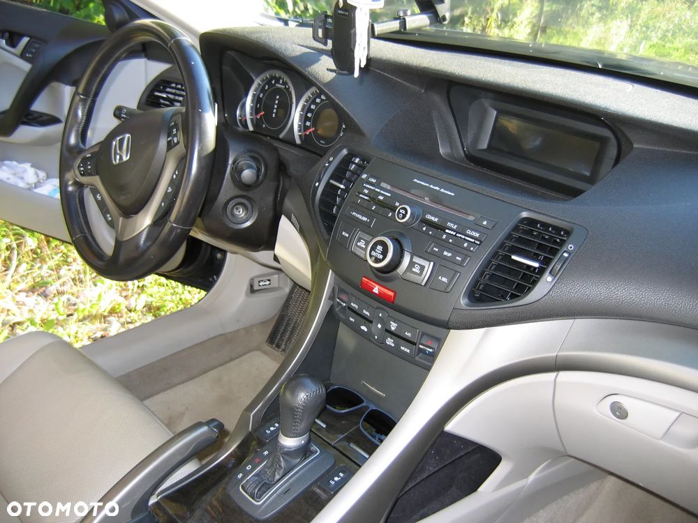 Honda Accord - 10