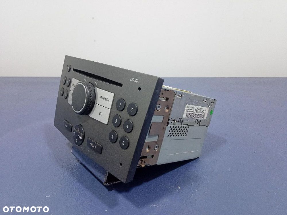 OPEL ASTRA III H 04- RADIO FABRYCZNE CD 13190856 - 2
