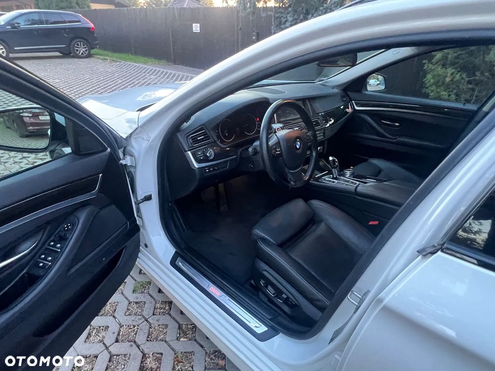 BMW Seria 5 520d xDrive Luxury Line - 17