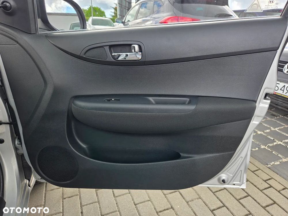Hyundai i20 1.2 Fifa World Cup Edition - 14
