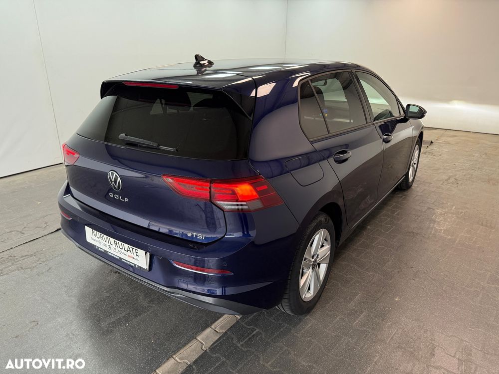 Volkswagen Golf 1.0 eTSI DSG MHEV Life - 8