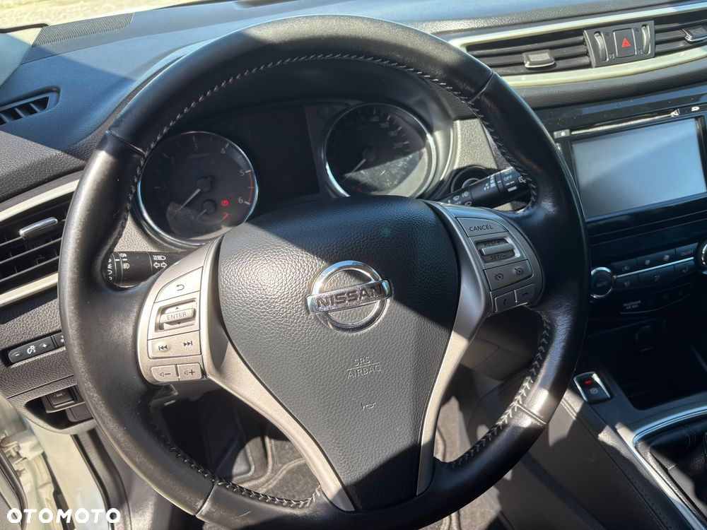 Nissan Qashqai 1.6 DCi 4x4 Tekna - 9