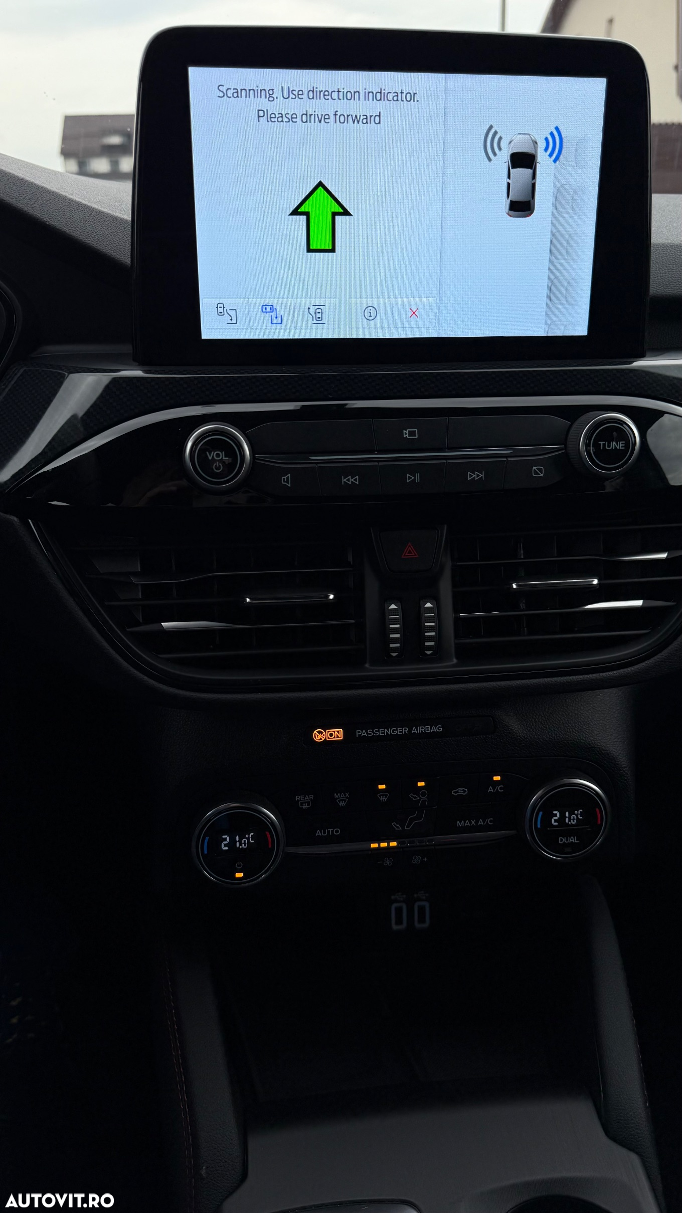Ford Kuga 2.5 Duratec FHEV ST-LINE - 38
