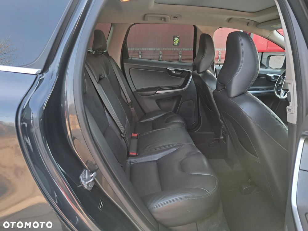 Volvo XC 60 T6 AWD Ocean Race - 11
