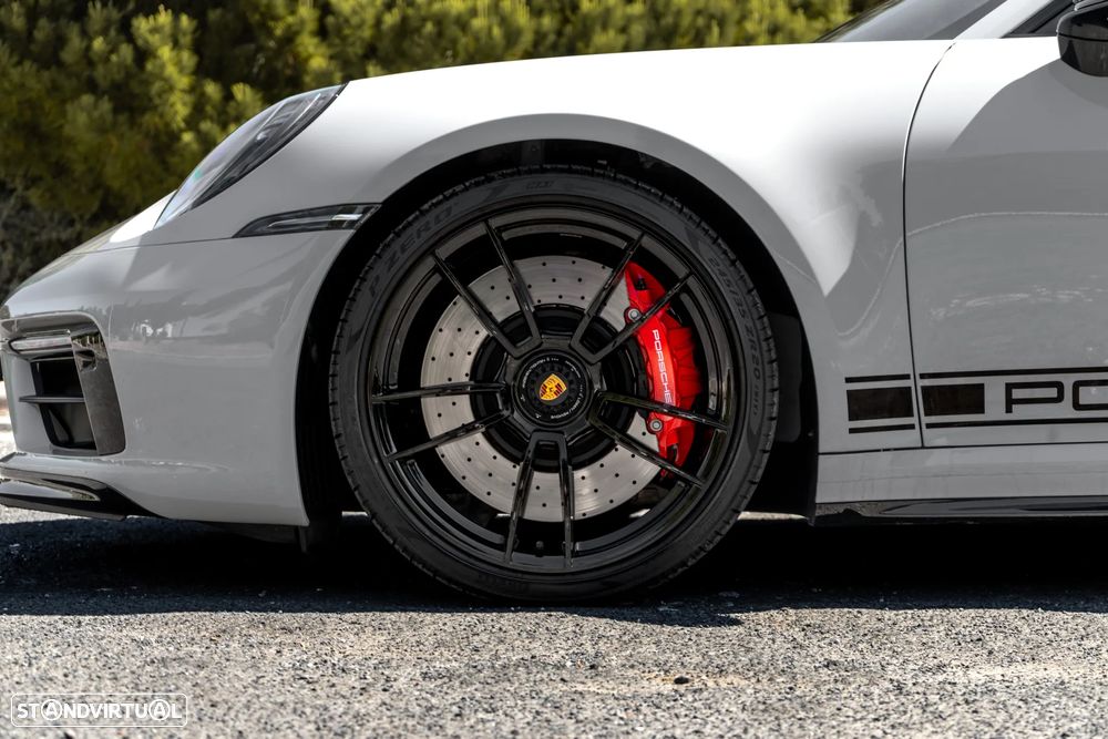 Porsche 911 (992) Carrera 4 GTS PDK - 10