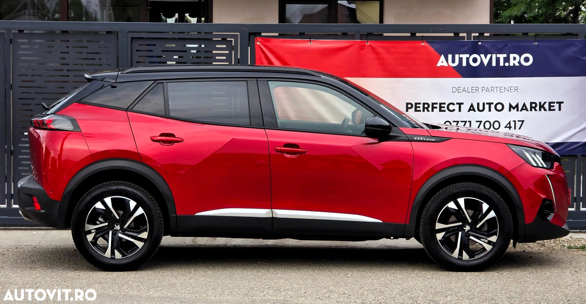 Peugeot 2008 1.2 L PureTech STT EAT8 GT Line - 6