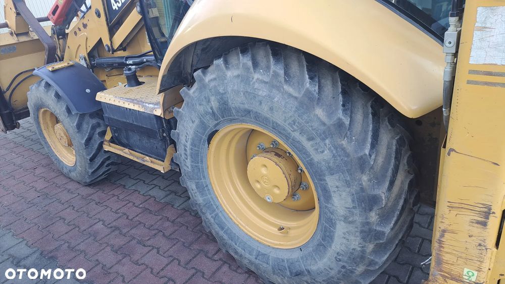 Caterpillar 432F3 - 12