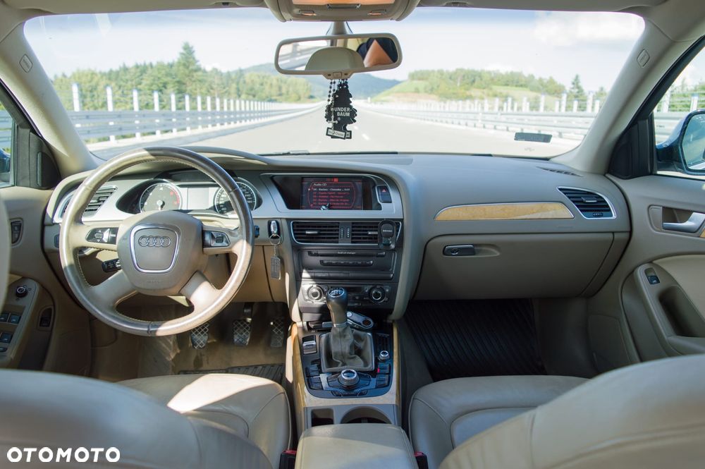 Audi A4 Limousine 2.0 TDI - 8