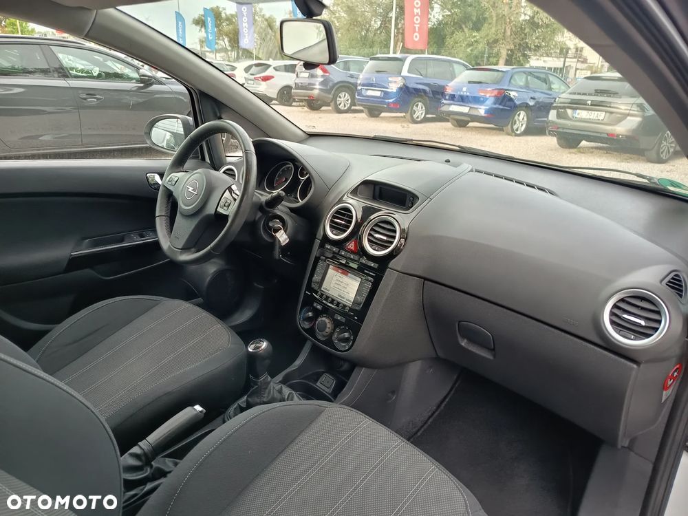 Opel Corsa 1.4 16V Active - 26