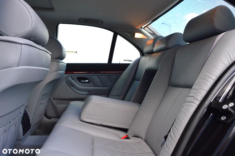 BMW Seria 5 - 19