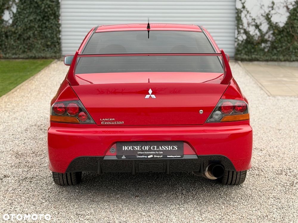 Mitsubishi Lancer Evo IX - 3