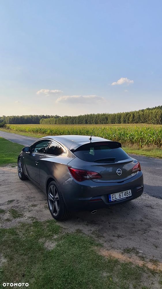 Opel Astra 1.6 Turbo Sport - 2