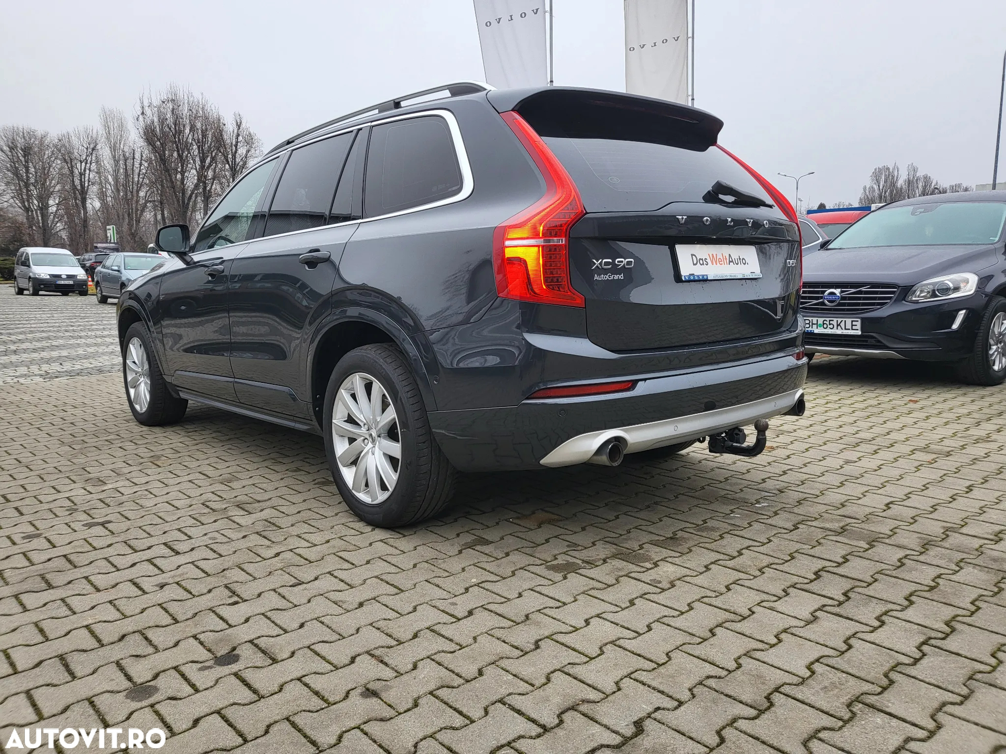 Volvo XC 90 D5 AWD Momentum - 12